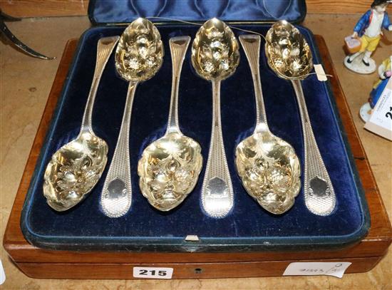Cased berry spoons and cased cutlery